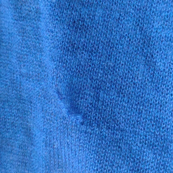 Kenneth Cole 100% cashmere infinity scarf Blue - Picture 2 of 4